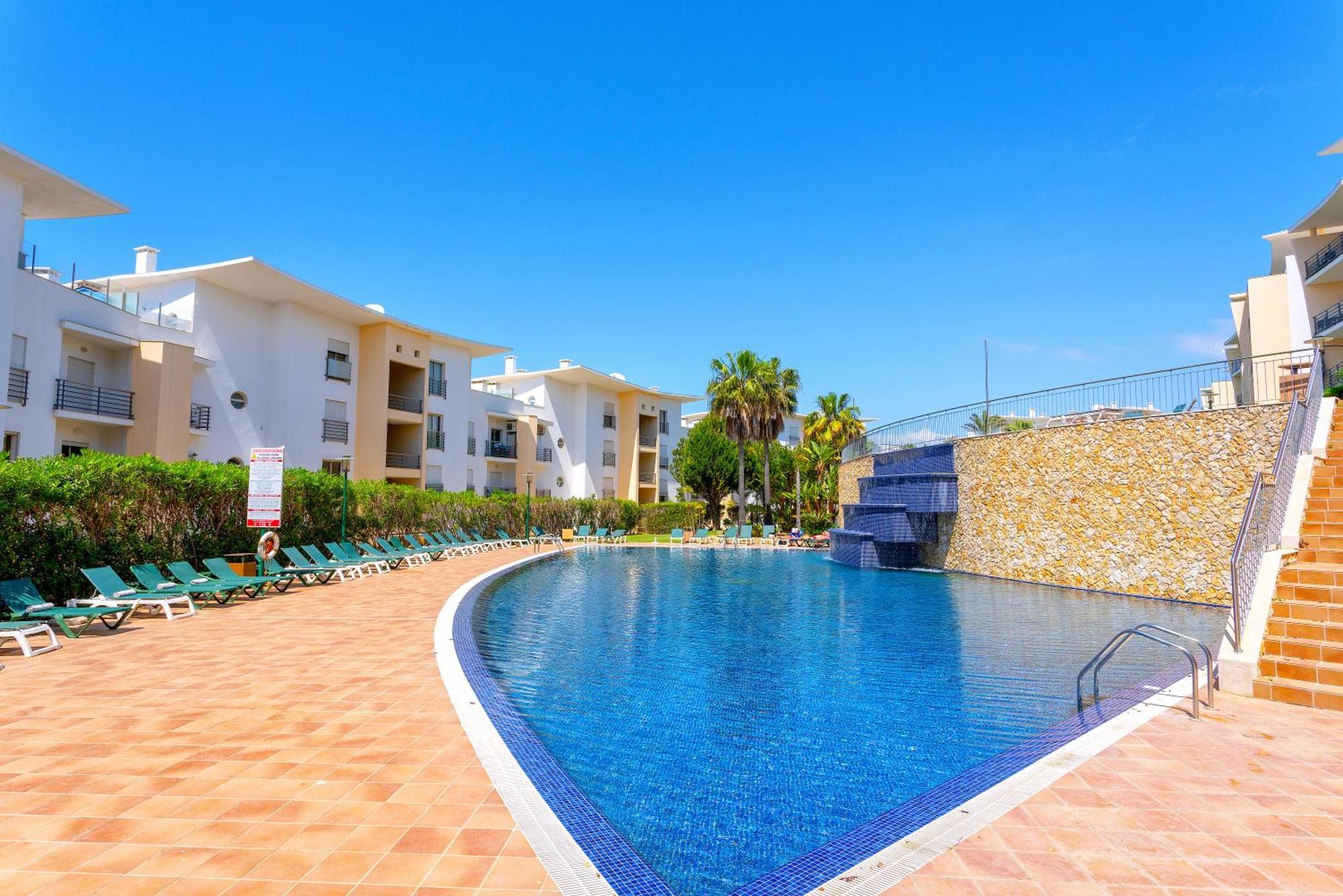 Bnb Homes Ocean View Apartment With Relax Terrace, 2 Swimming Pools & Tennis Court Albufeira Exterior foto